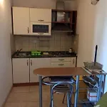Studioapartment In Tribunj Mit Terrasse, Klimaanlage, W-lan, Waschmaschine 5040-2 * Tribalj