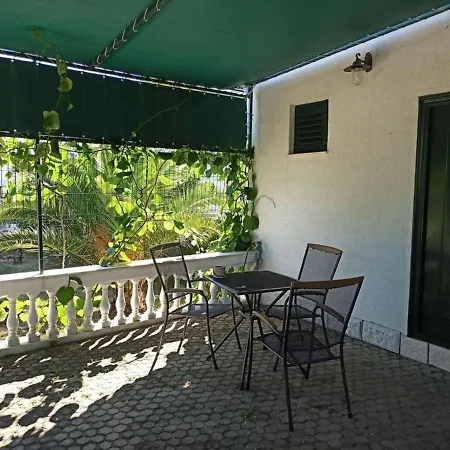 Studioapartment In Tribunj Mit Terrasse, Klimaanlage, W-lan, Waschmaschine 5040-2 Apartman Tribunj (Sibenik-Knin)