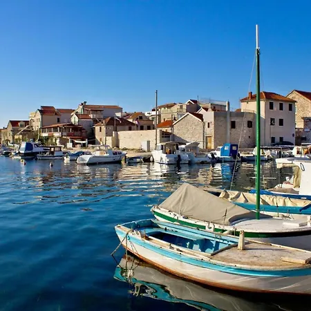 Appartement Studioapartment In Tribunj Mit Terrasse, Klimaanlage, W-lan, Waschmaschine 5040-2