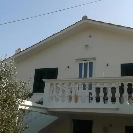 Appartement Studioapartment In Tribunj Mit Terrasse, Klimaanlage, W-lan, Waschmaschine 5040-2