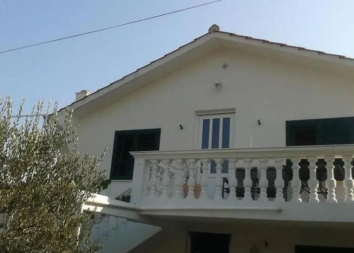 Appartement Studioapartment In Tribunj Mit Terrasse, Klimaanlage, W-lan, Waschmaschine 5040-2